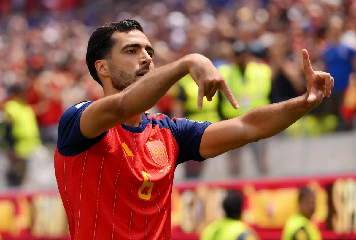 Mikel Merino volvió a salvar a España con otro gol agónico