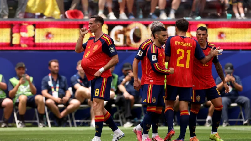 Courtois dio rebote y Fabián Ruiz pagó titularidad con su primer gol en la Copa del Mundo