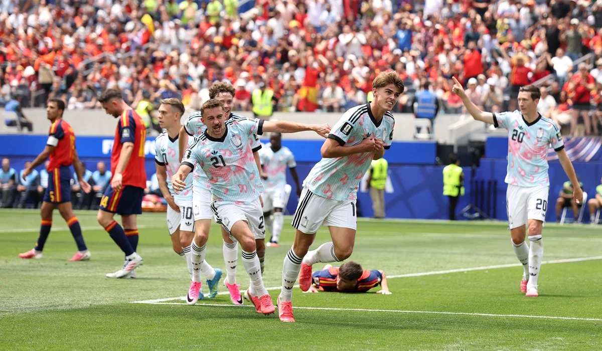 De Ketelaere rompió el invicto de Unai Simón y España con otro gol para Bélgica