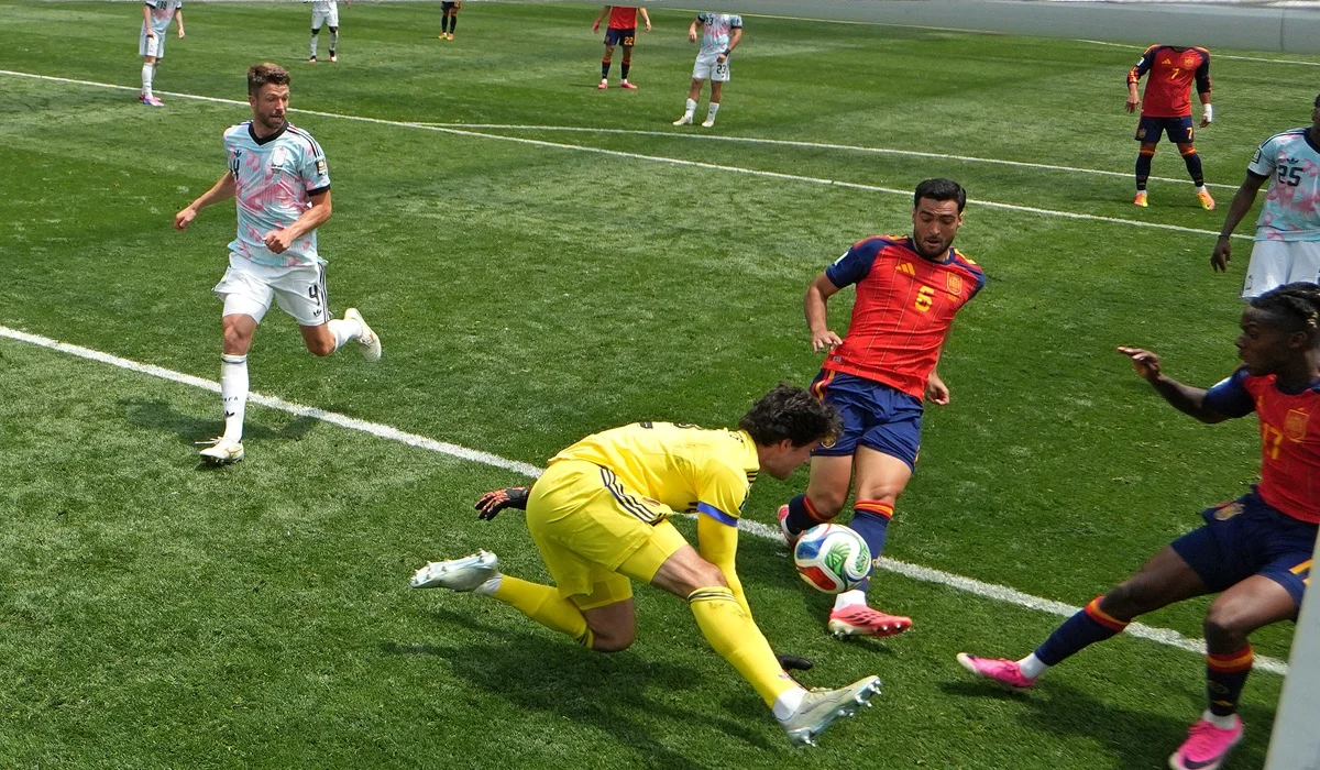 España estrechó las manos flojas de Bélgica y es semifinalista del Mundial 2026 con otro gol agónico de Merino