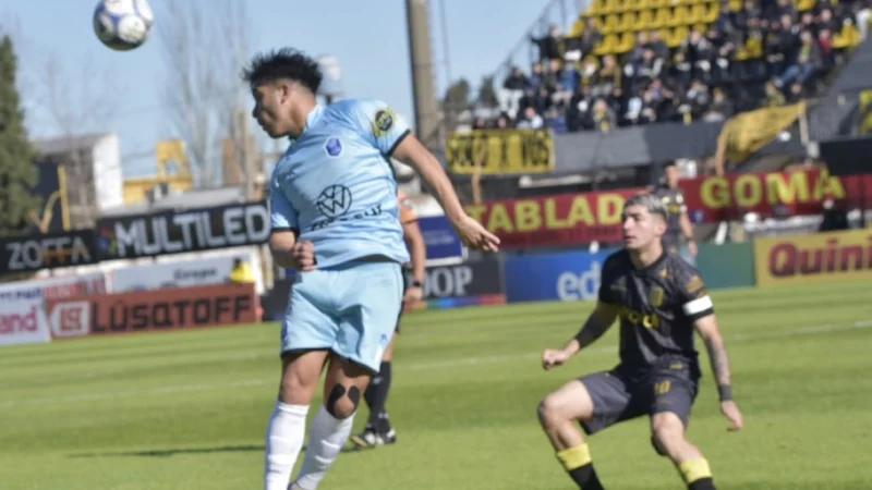 Almirante Brown venció a Bolívar y sigue escalando posiciones en la Primera Nacional