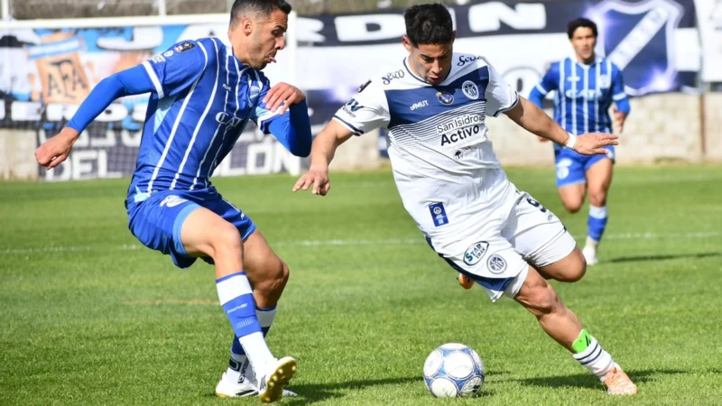 Godoy Cruz pegó sobre el final y hundió más a Acassuso