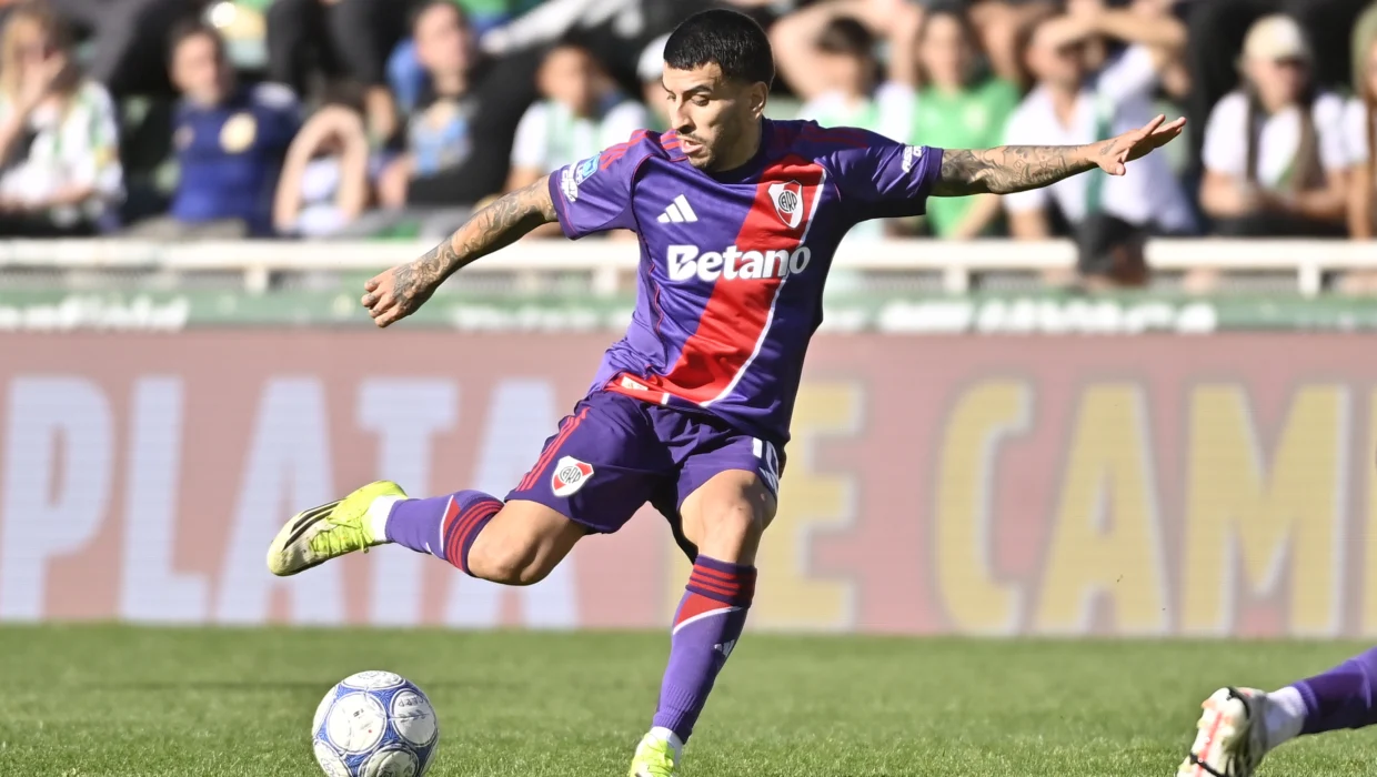Ángel Correa le dedicó el triunfo de River a Eduardo Coudet