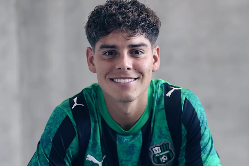 Benjamín Domínguez dejó Bologna y seguirá su carrera en Sassuolo