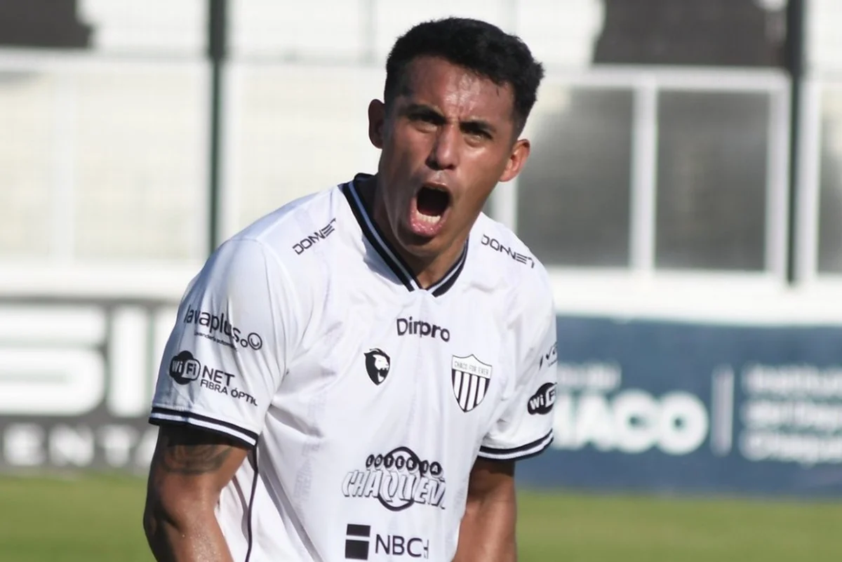 Chaco for Ever goleó a San Miguel para soñar con la permanencia