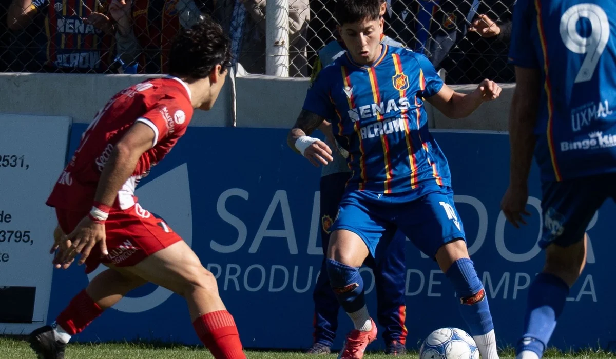 Colegiales derrotó a Deportivo Maipú con ayuda de los palos