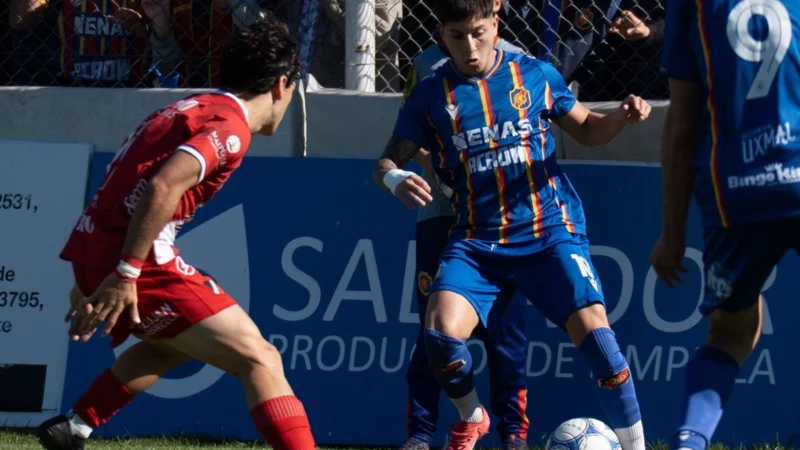 Colegiales derrotó a Deportivo Maipú con ayuda de los palos