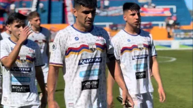 Deportivo Armenio le ganó a Villa San Carlos y sueña con el Reducido