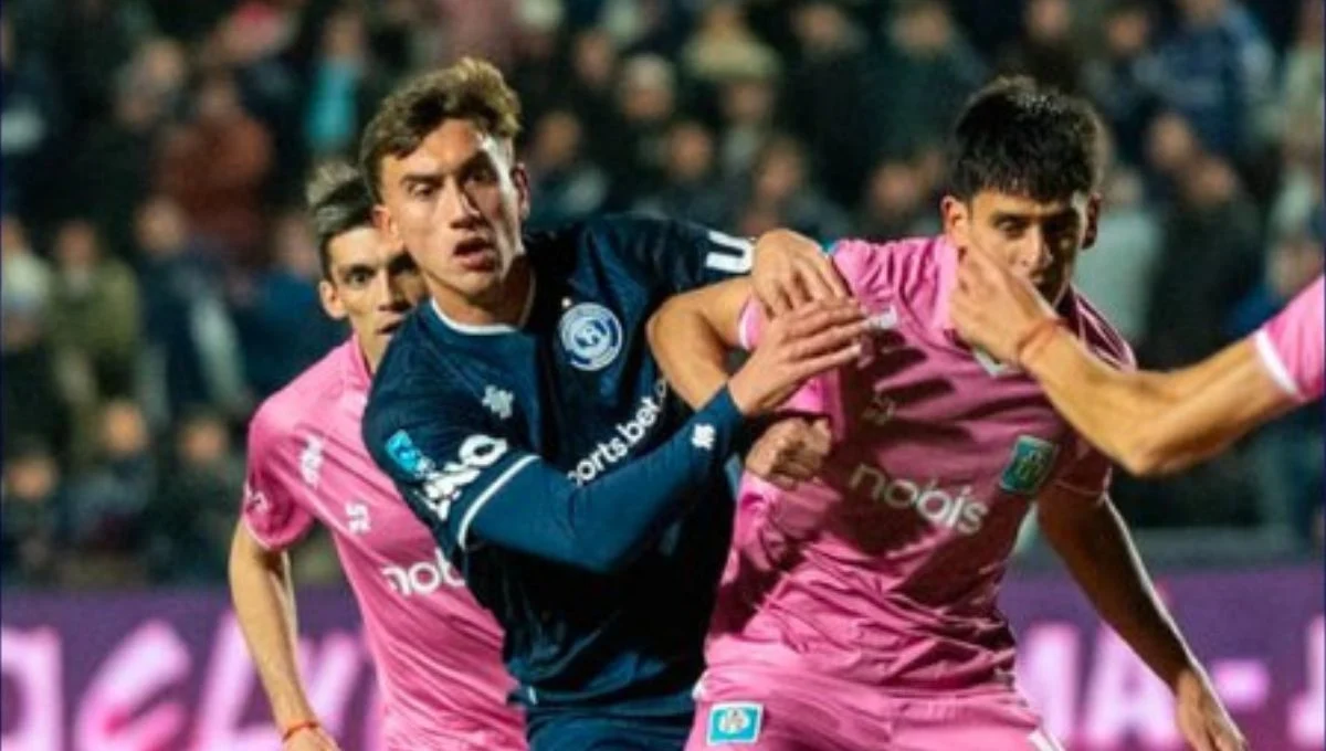 Independiente Rivadavia cambió a tiempo y venció a Estudiantes (RC)