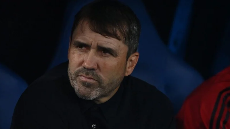 Eduardo Coudet se despidió como entrenador de River acompañado por Stéfano Di Carlo y Enzo Francescoli