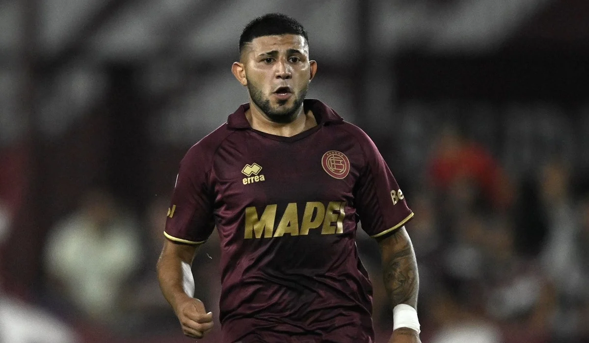 Lanús se desprendió de Facundo Pérez y Alexis Segovia