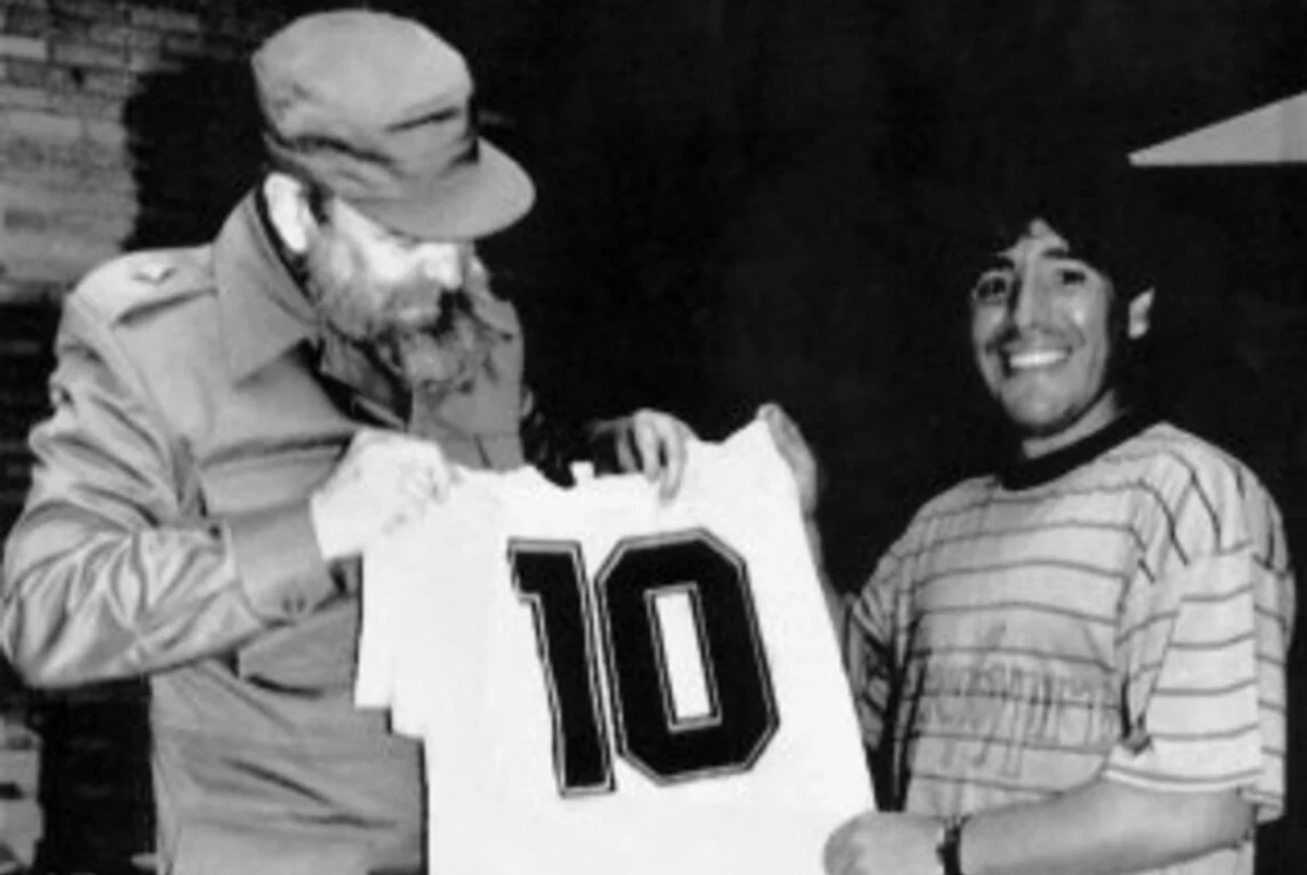 Fidel Castro, un apasionado del fútbol, cumpliría hoy 100 años