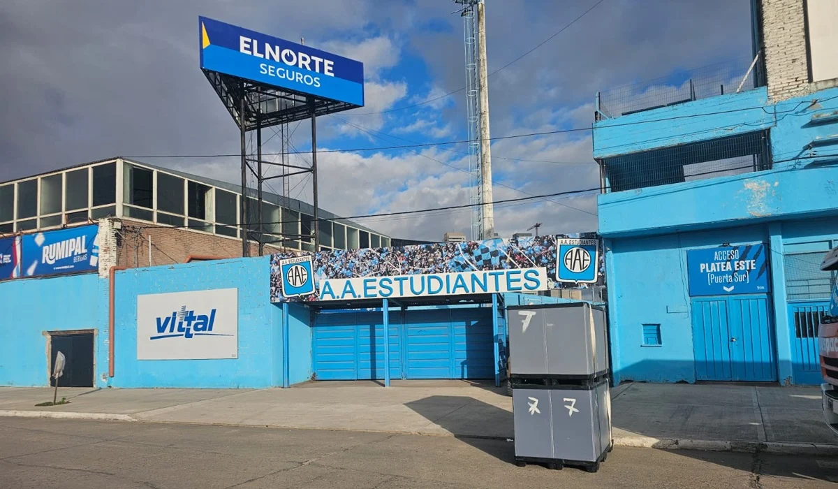 Formaciones para Estudiantes de Río Cuarto y Atlético Tucumán