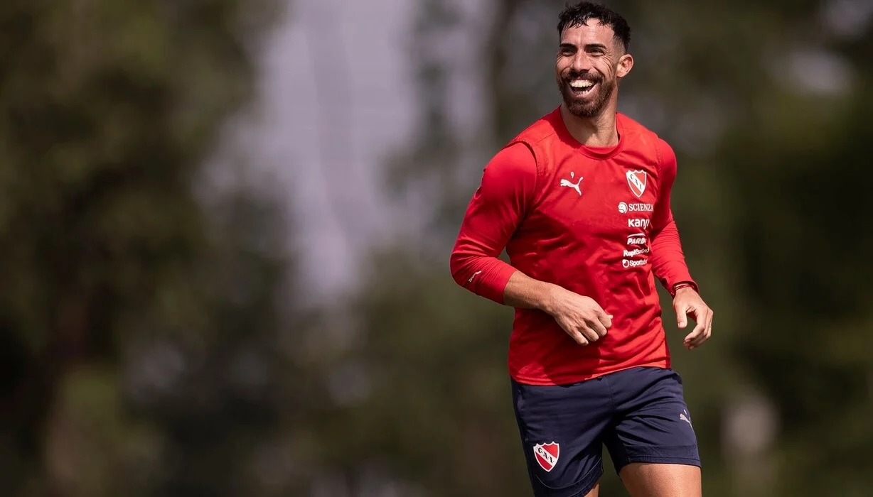 Vélez va por Gabriel Ávalos que podría irse de Independiente