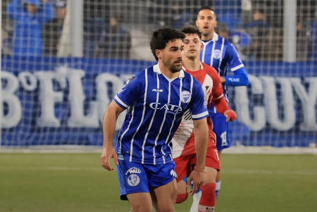 Deportivo Maipú logró un gran triunfo en el clásico ante Godoy Cruz