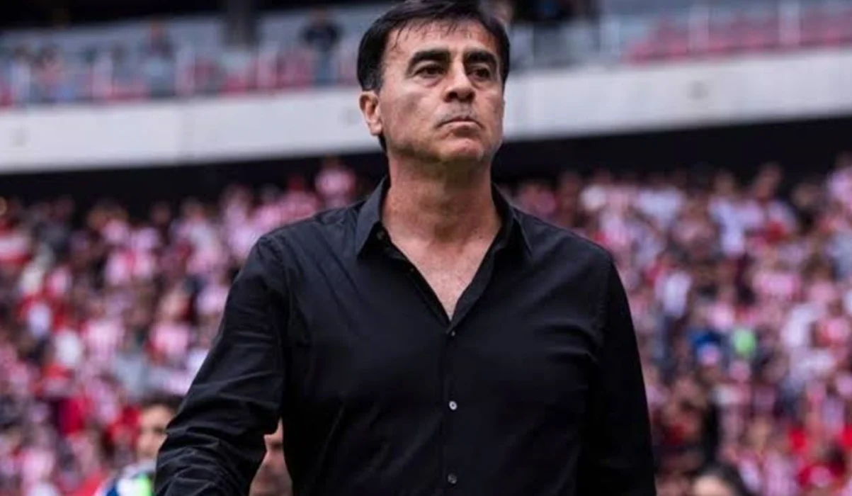 Independiente decidió terminar el ciclo de Gustavo Quinteros