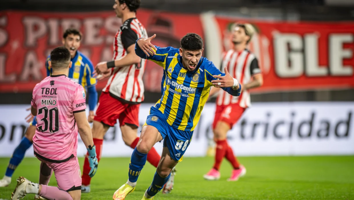 Rosario Central venció a Barracas en la noche de estreno lumínico y se acercó a la punta