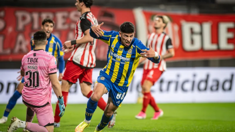 Rosario Central venció a Barracas en la noche de estreno lumínico y se acercó a la punta