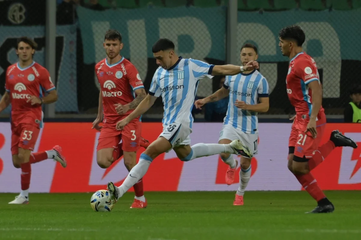 Racing cortó su sangría con triunfo clave ante Belgrano y clasificó a cuartos de Copa Argentina