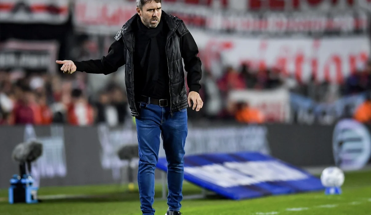 River suspendió la conferencia de prensa de Eduardo Coudet tras la eliminación de la Sudamericana