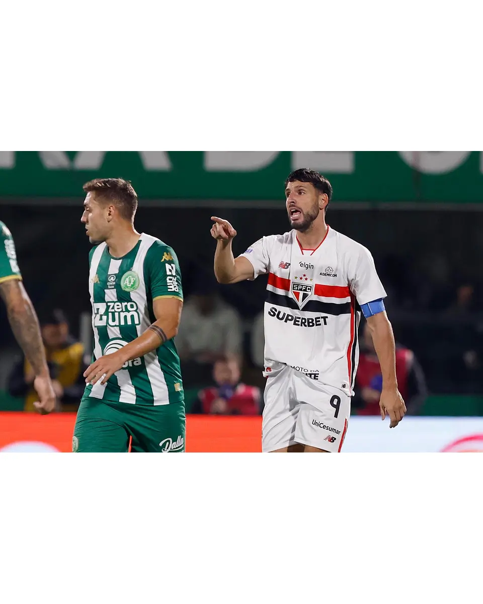 Jonathan Calleri se lesionó el tobillo en San Pablo y empieza a ser duda para la llave de Sudamericana con Boca