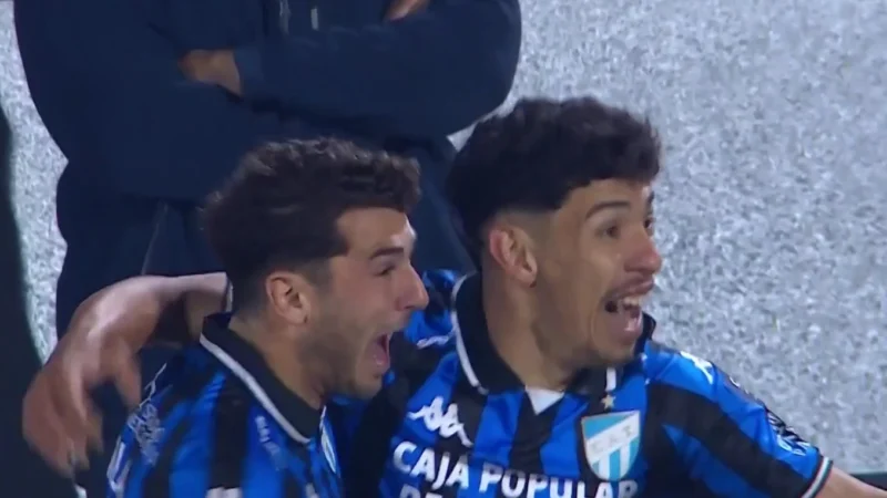 Independiente falló un penal y Atlético Tucumán marcó el 1-0 segundos después
