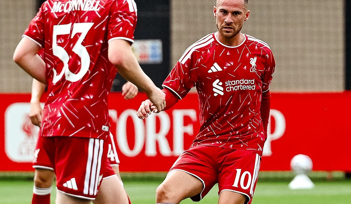 Liverpool empató con Como y Alexis Mac Allister fue titular