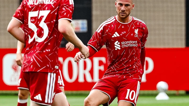 Liverpool empató con Como y Alexis Mac Allister fue titular