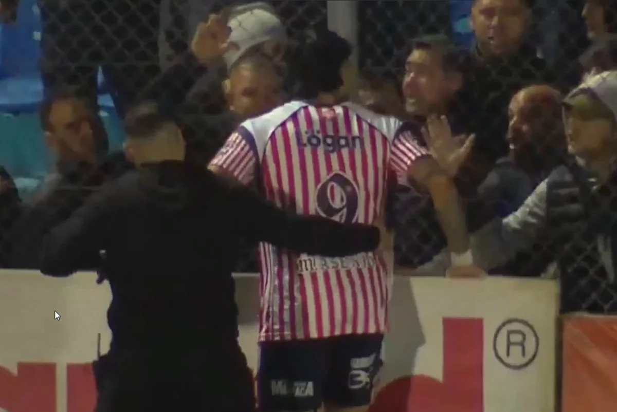 ¡Insólito! Asenjo fue expulsado en el clásico y lo insultaron los allegados de Los Andes