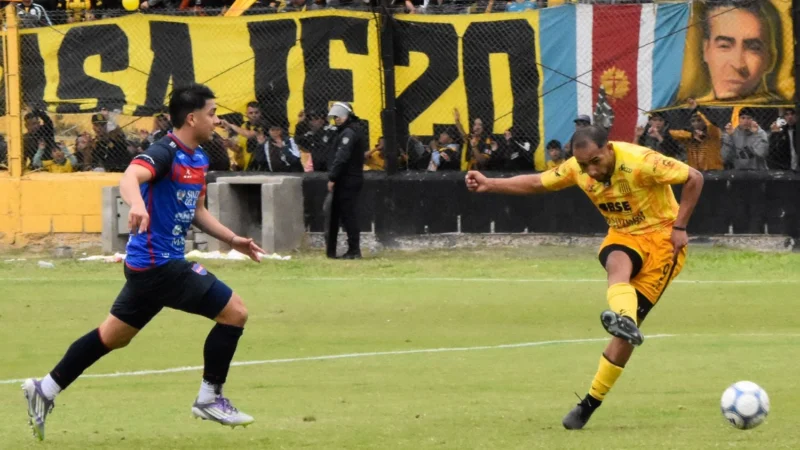 Mitre y Güemes quedaron a mano en el Clásico de Santiago del Estero