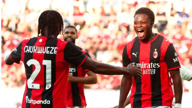 Milan logró un triunfazo amistoso metiéndole cuatro goles a Manchester United