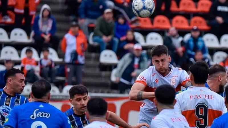 Morón le ganó a Almagro y no le perdió pisada a Ferro