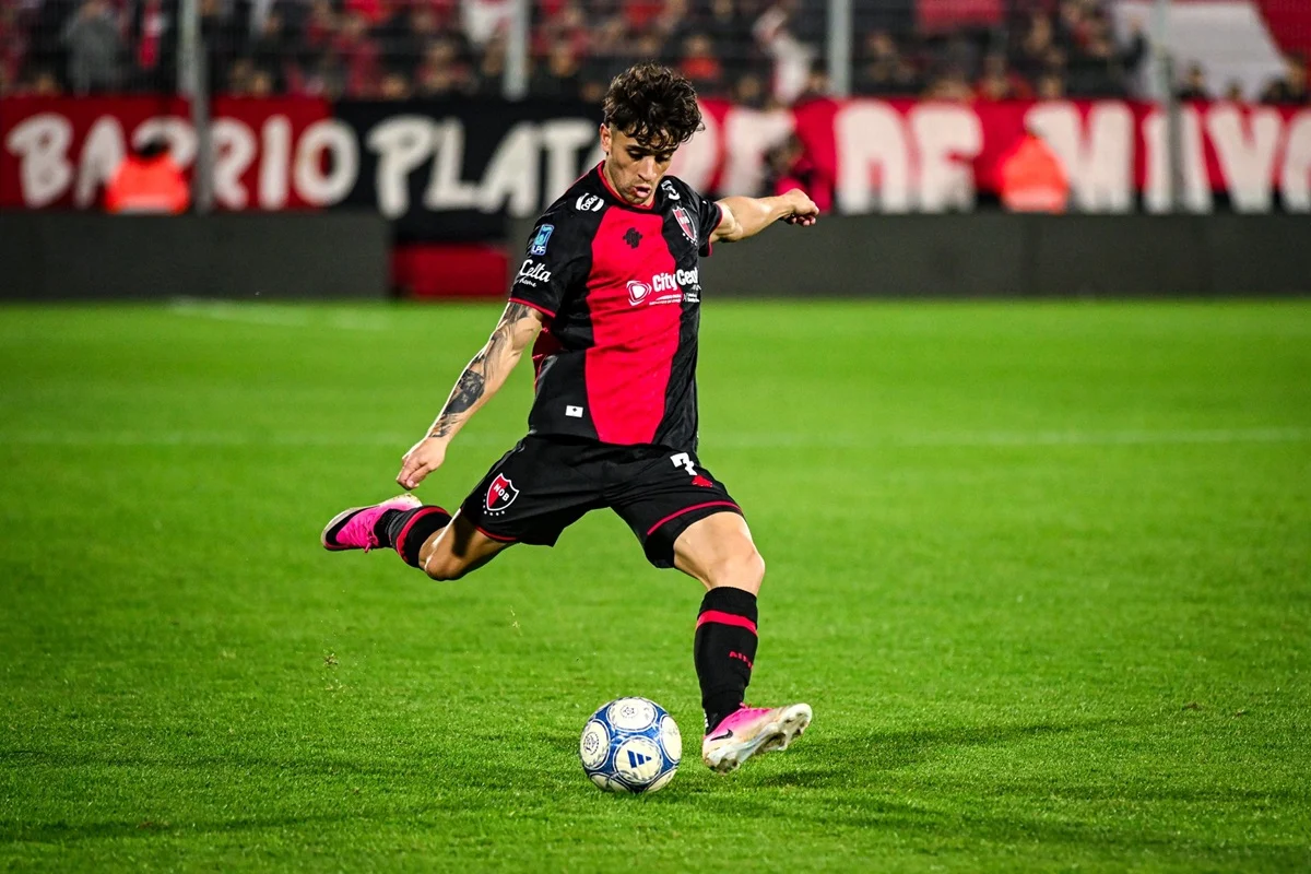 Newell´s derrotó a Riestra con goles de Guch y Mazzantti