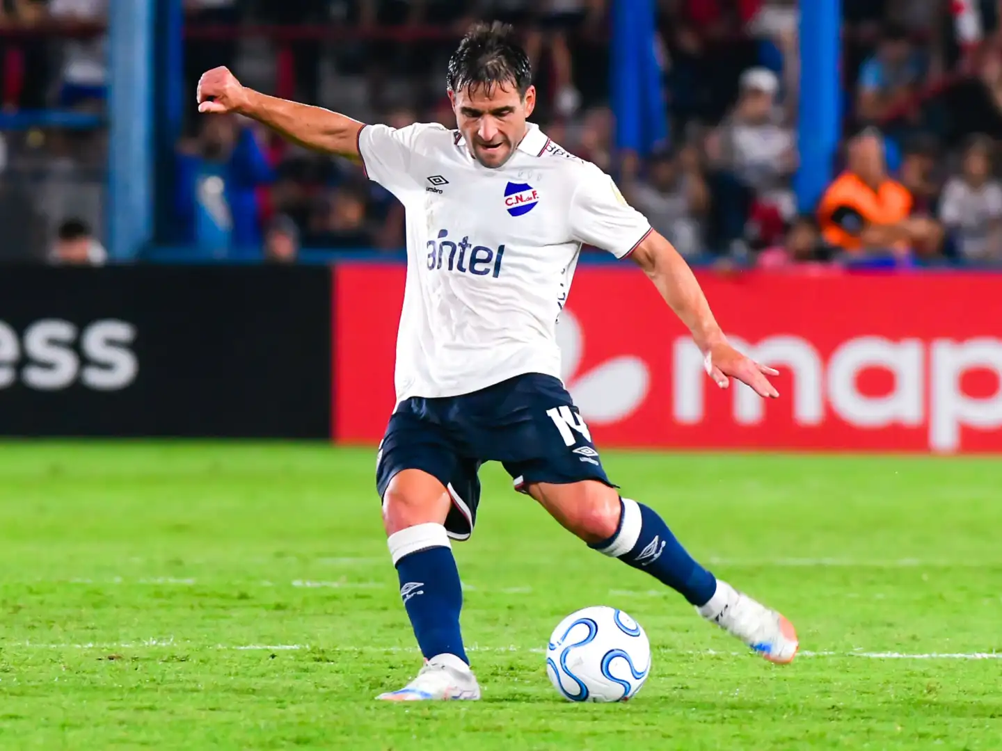 Nicolás Lodeiro decidió retirarse del fútbol profesional
