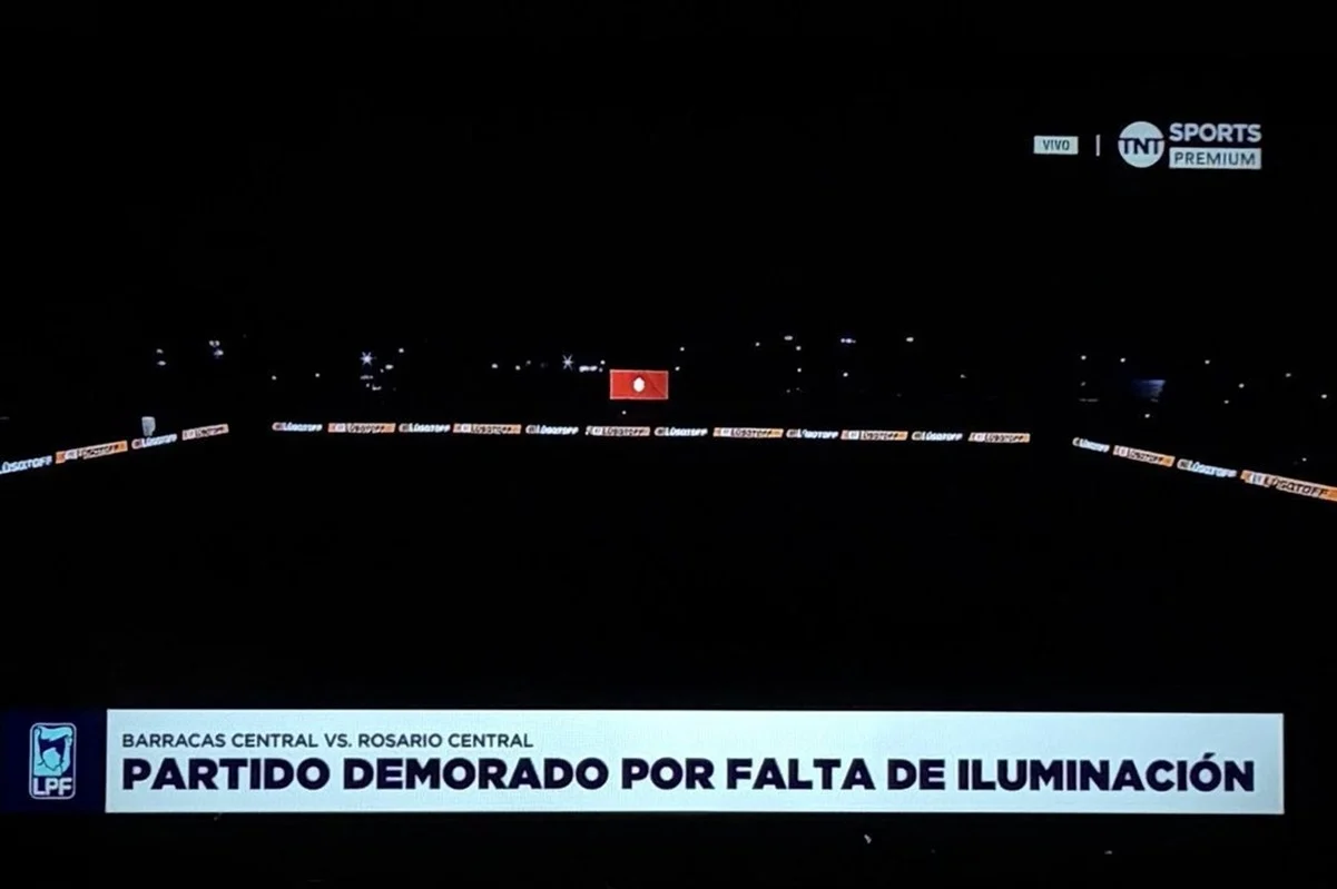 Barracas y Rosario Central quedó demorado por un corte de luz