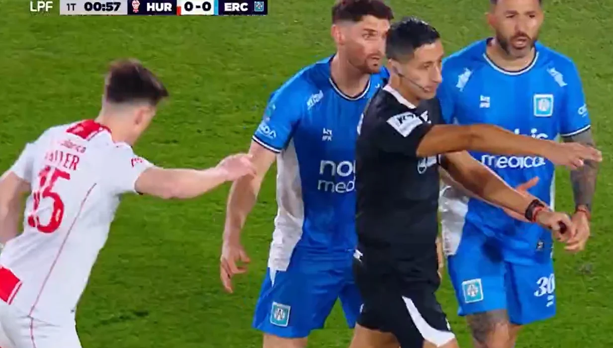 Huracán tuvo un penal a los 55 segundos y ya le gana a Estudiantes de Río Cuarto