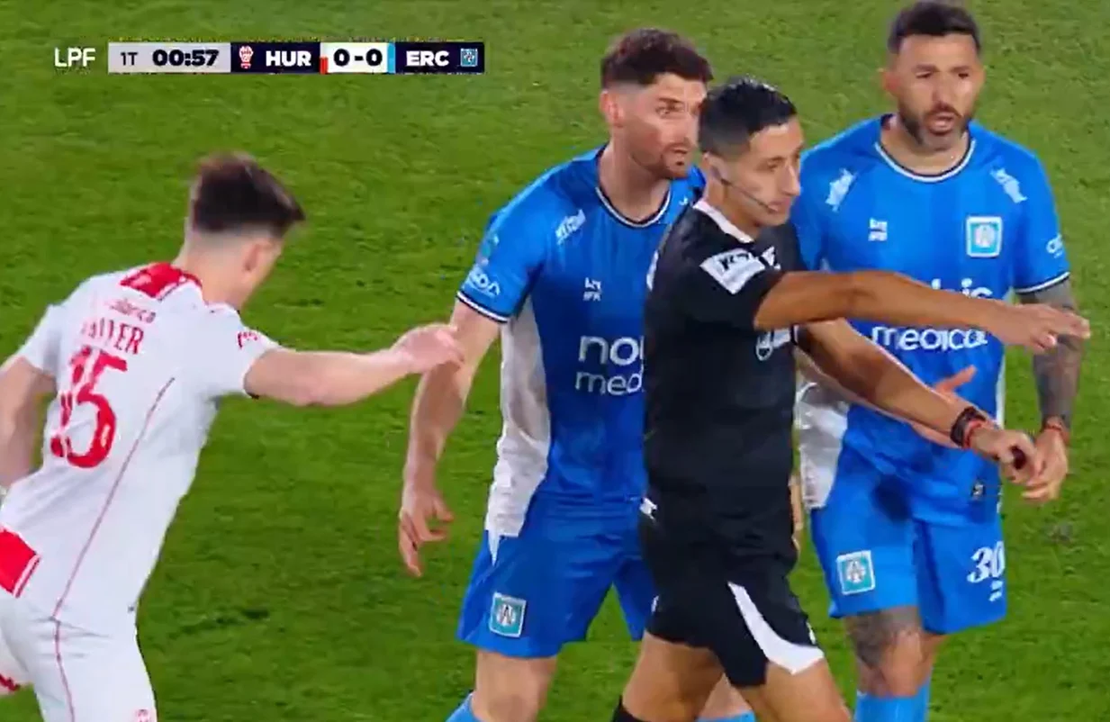 Huracán tuvo un penal a los 55 segundos y ya le gana a Estudiantes de Río Cuarto