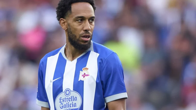 Aubameyang sigue de racha con La Coruña y ahora le marcó a Valencia