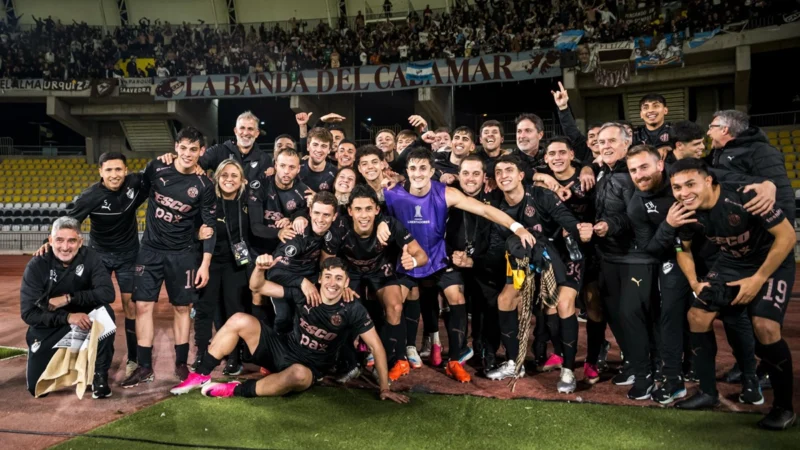 Platense pasó del fantasma del descenso a cuartos de Libertadores