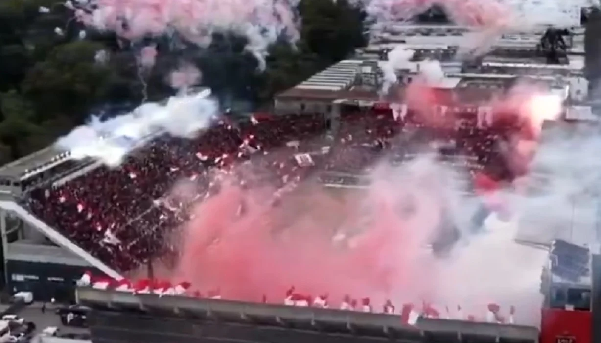 Gran recibimiento de Estudiantes en el clásico ante Gimnasia