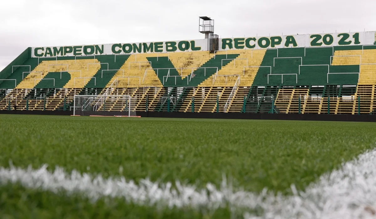 Formaciones para Riestra y Gimnasia por Copa Argentina
