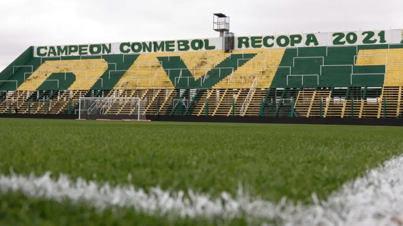 Formaciones para Riestra y Gimnasia por Copa Argentina