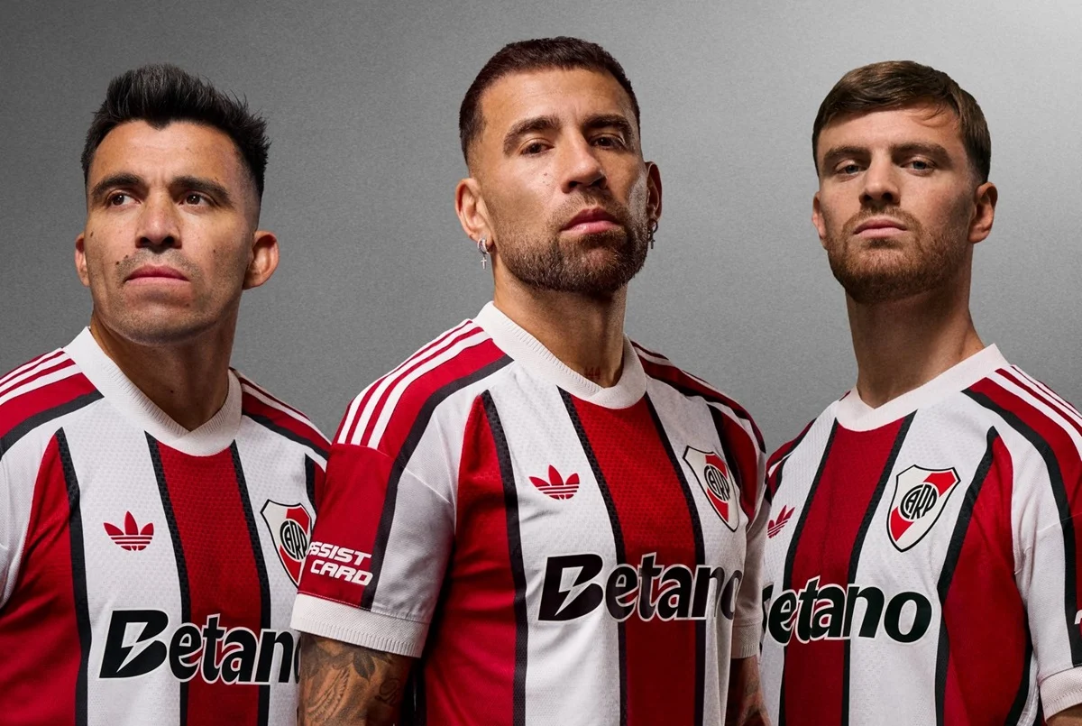 River presentó su nueva camiseta tricolor de Adidas Originals