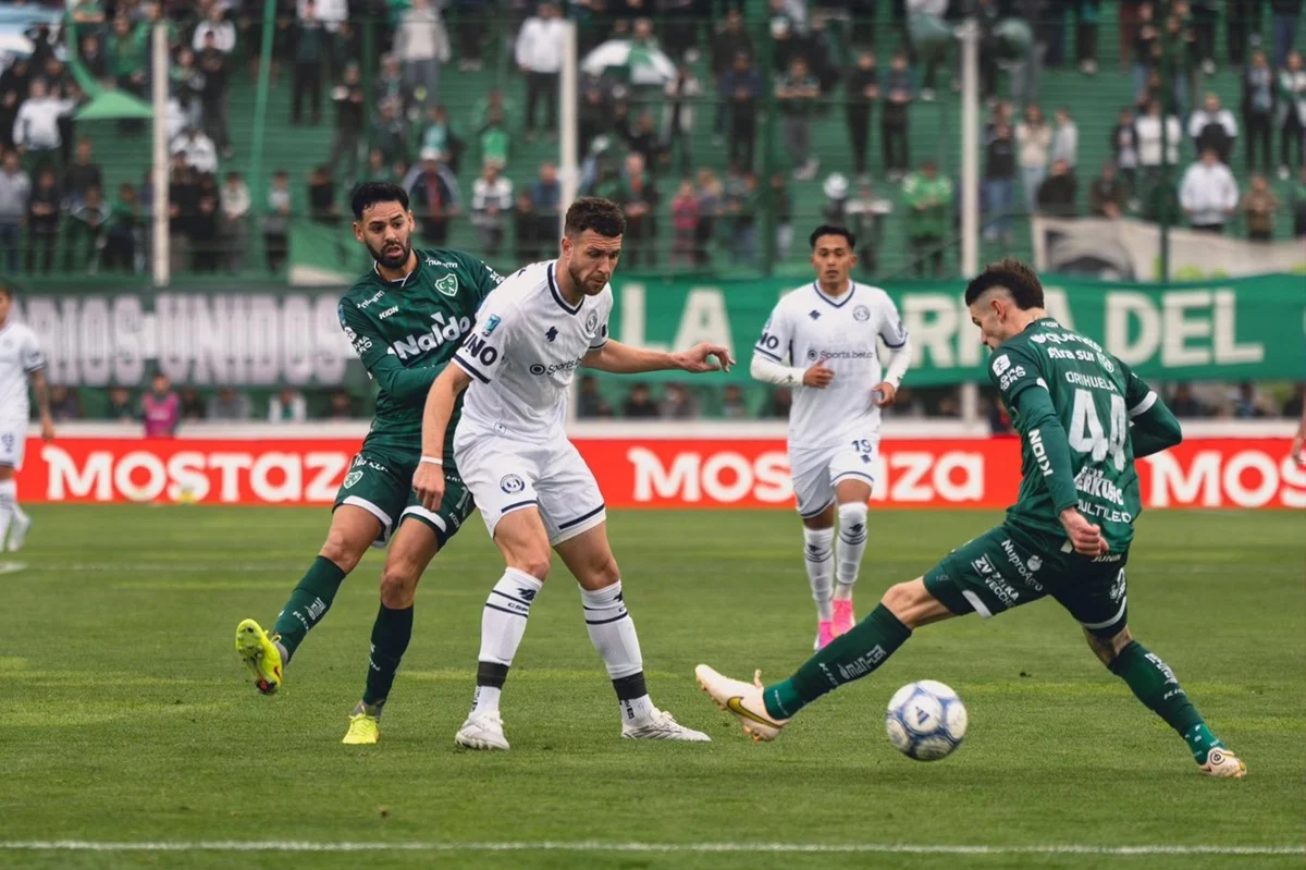 Sarmiento cortó la racha y le ganó a Independiente Rivadavia