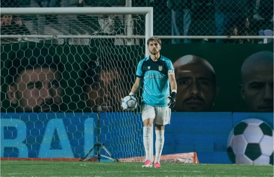 Vélez negocia detalles finales con Banfield para cerrar la llegada de Facundo Sanguinetti