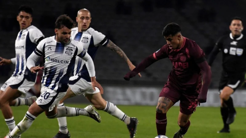 Lanús pegó en el final y goleó a Talleres en Córdoba