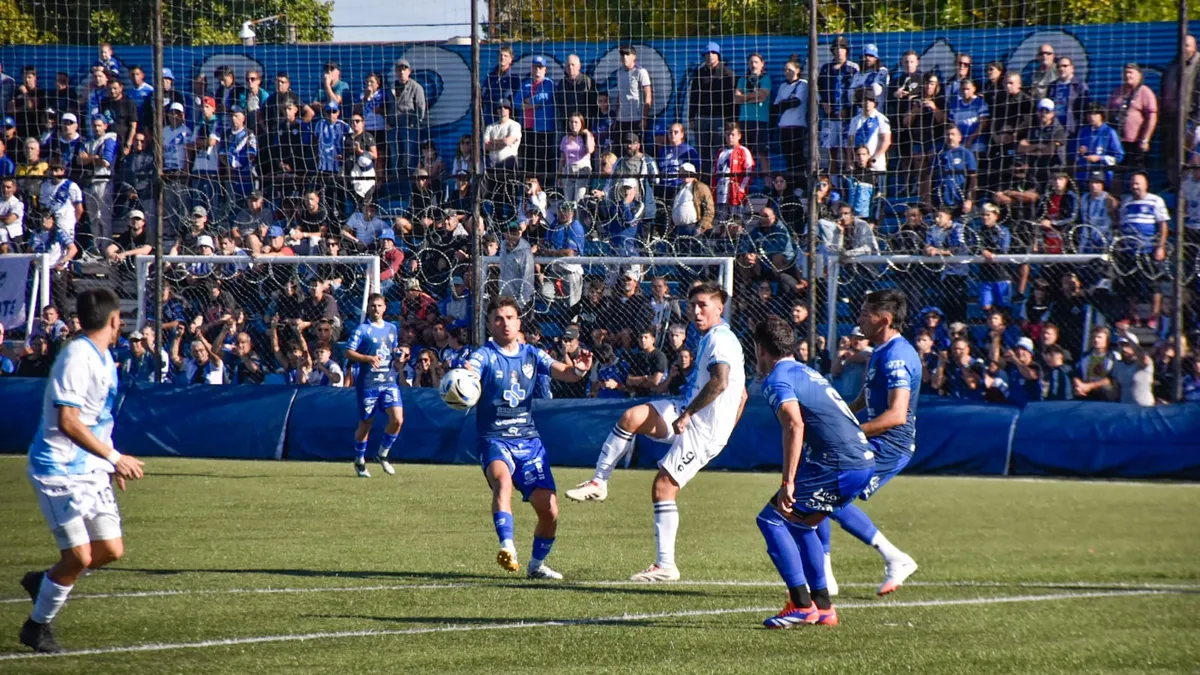 Temperley se lo dio vuelta a Midland y no se baja de la lucha