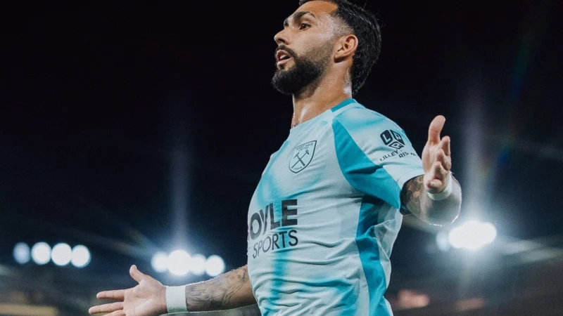West Ham eliminó a Southampton en EFL con gol del Taty Castellanos
