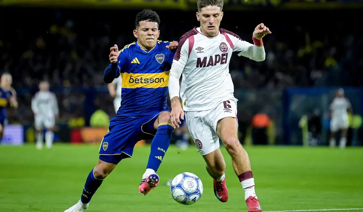 Tomás Belmonte se vistió de héroe en el final y le dio el triunfo a Boca Juniors frente a Lanús