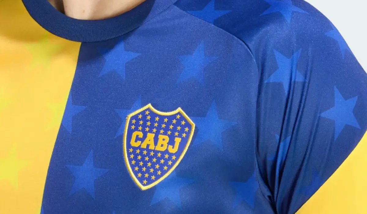 Boca lanzó su nueva camiseta pre partido y estallaron las críticas por el diseño